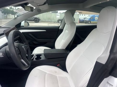 Used 2023 Tesla Model 3 Standard Range RWD image 9