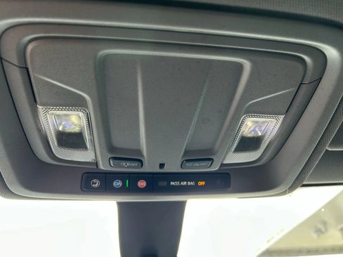 Used 2021 GMC Sierra 3500 4x4 Crew Cab w/ Convenience Package image 26