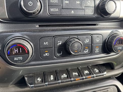 Used 2018 Chevrolet Silverado 1500 LTZ Z71 w/ Redline Edition image 19