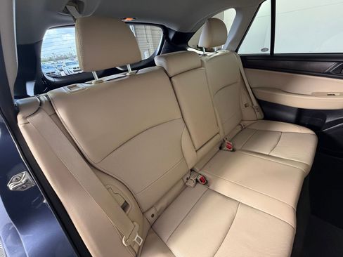 Used 2017 Subaru Outback 2.5i Limited image 33