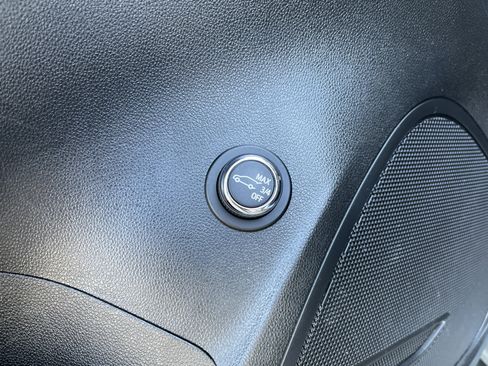 Used 2023 Buick Envision Preferred image 15