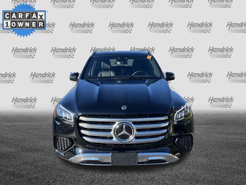 Used 2025 Mercedes-Benz GLS 450 4MATIC image 3