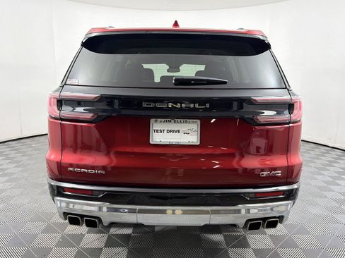 Used 2024 GMC Acadia Denali FWD image 5