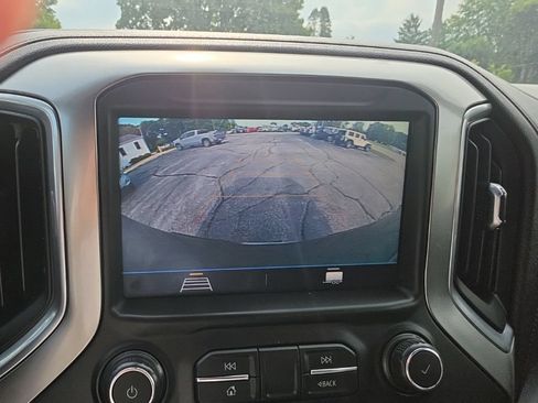 Used 2021 Chevrolet Silverado 1500 LT w/ Bed Protection Package AWD/4WD image 18