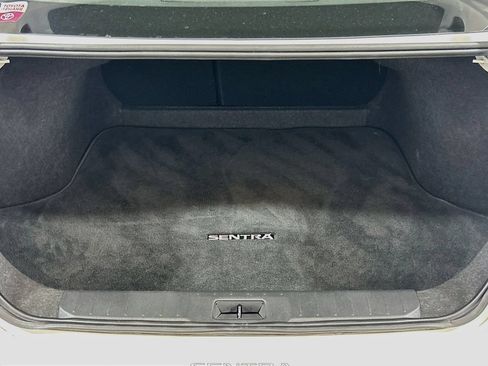 Used 2024 Nissan Sentra SV FWD image 21