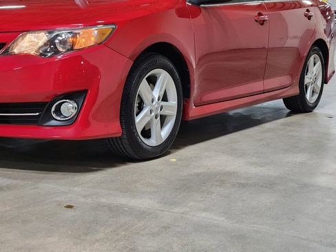 Used 2013 Toyota Camry SE image 17