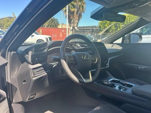 Used 2023 Lexus RZ 450e Premium w/ Technology Package AWD/4WD image 5