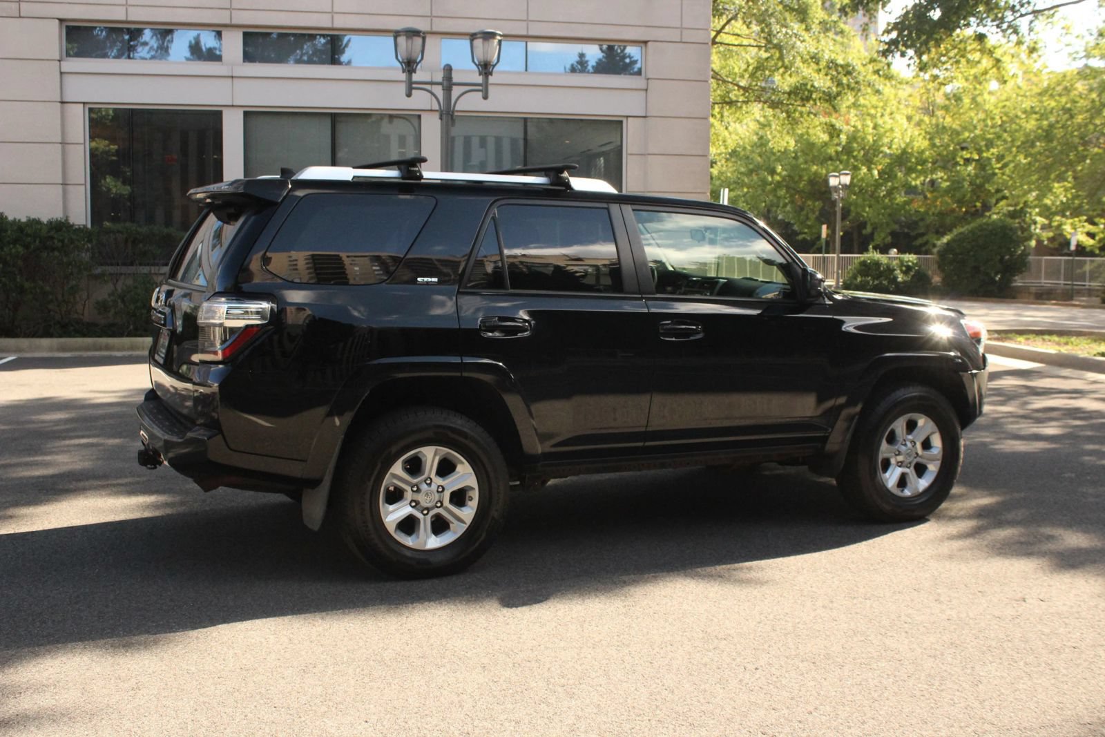 Used 2016 Toyota 4Runner SR5 AWD/4WD image 7