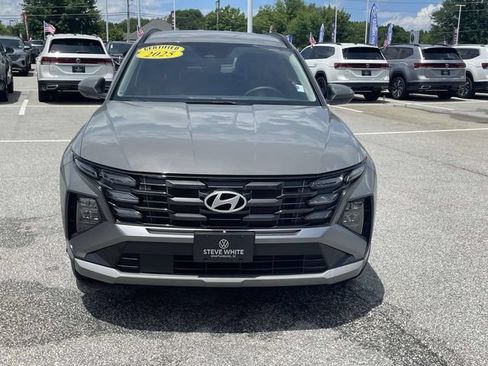 Used 2025 Hyundai Tucson SEL FWD image 2