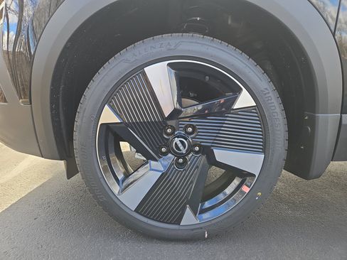 New 2026 Nissan Kicks SR w/ Cold Weather Package image 9