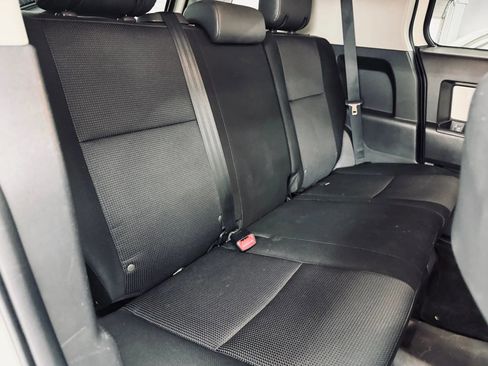Used 2012 Toyota FJ Cruiser 2WD w/ Upgrade Pkg image 26