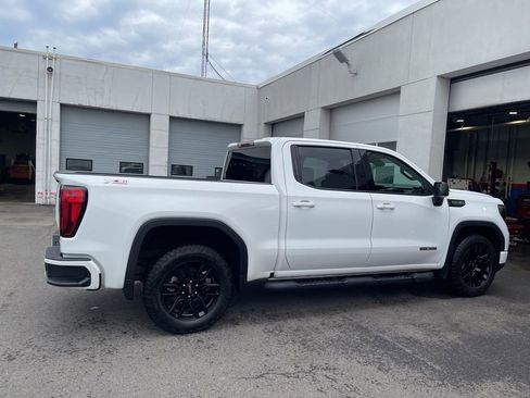 Used 2025 GMC Sierra 1500 Elevation image 8
