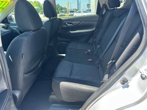 Used 2018 Nissan Rogue SV AWD/4WD image 21