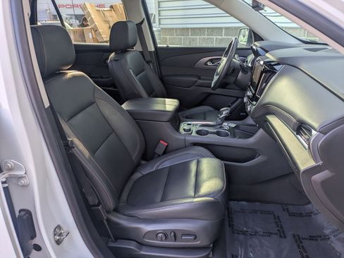 Used 2021 Chevrolet Traverse Premier w/ Redline Edition image 31