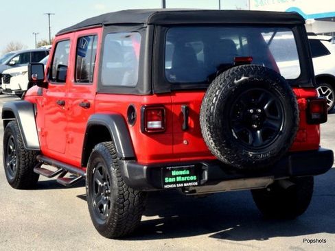 Used 2018 Jeep Wrangler Unlimited Sport image 4