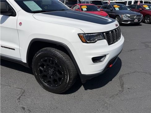 Used 2020 Jeep Grand Cherokee Trailhawk w/ Interior Metal Package image 7