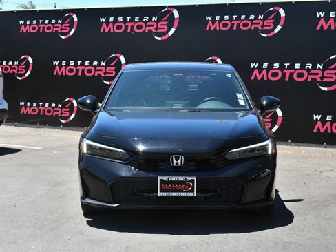 Used 2025 Honda Civic Sport image 2