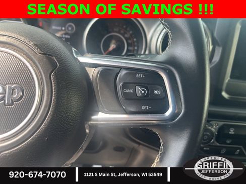 Used 2019 Jeep Wrangler Unlimited Sahara image 13