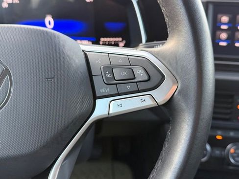 Used 2024 Volkswagen Jetta SE image 35