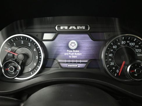 Used 2023 RAM 1500 Laramie AWD/4WD image 13