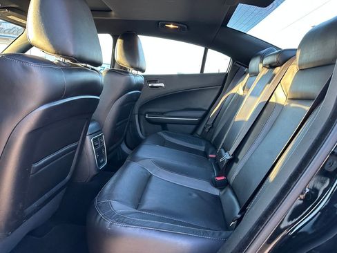 Used 2022 Dodge Charger SXT w/ Leather Interior Group image 11