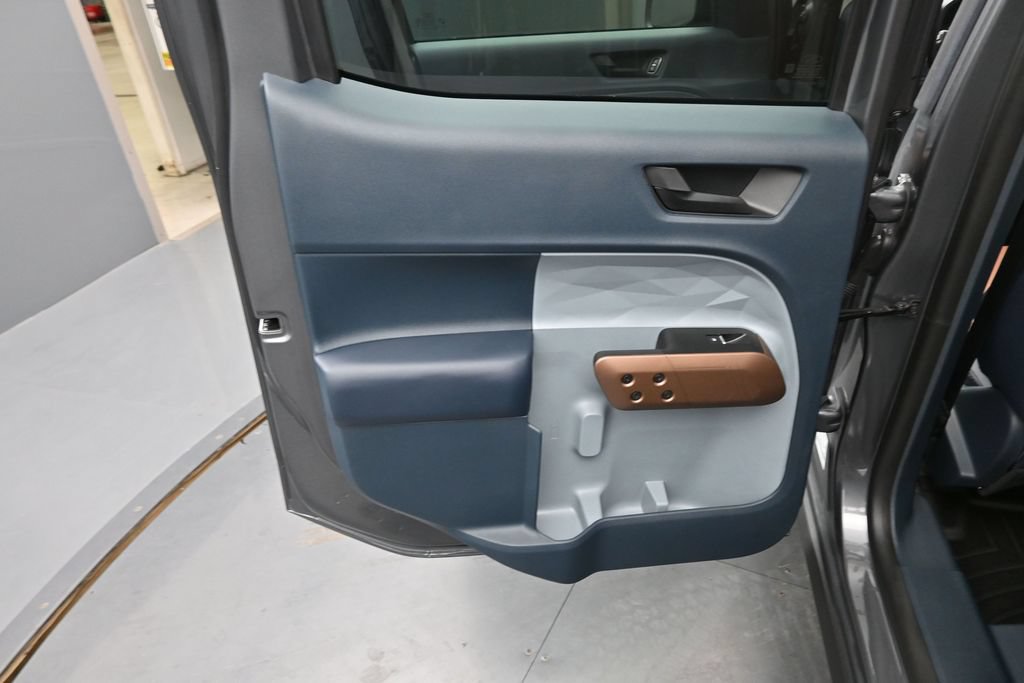 Used 2023 Ford Maverick Lariat w/ Lariat Luxury Package FWD image 23