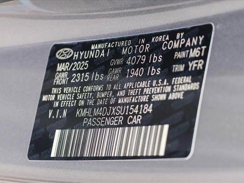 New 2025 Hyundai Elantra SEL image 24