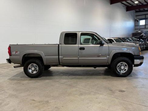 Used 2006 Chevrolet Silverado 2500 LT AWD/4WD image 7