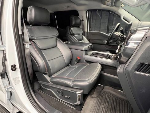 Used 2024 Ford F350 Lariat w/ Lariat Ultimate Package image 4