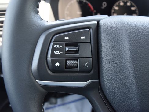 Certified 2025 Honda Ridgeline Sport image 18