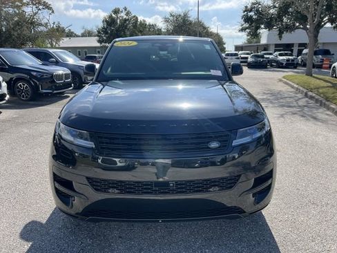 Used 2024 Land Rover Range Rover Sport SE image 2
