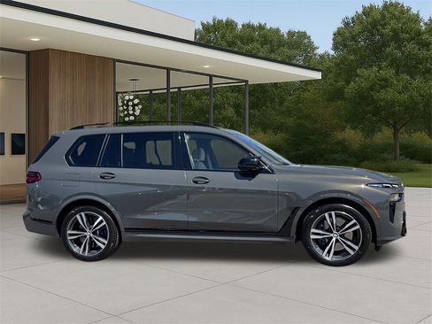 Certified 2023 BMW X7 M60i w/ Executive Package image 6