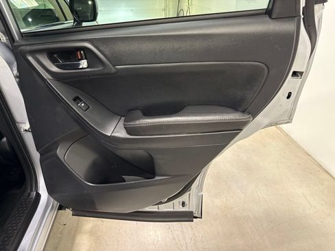 Used 2017 Subaru Forester 2.0XT Premium AWD/4WD image 36