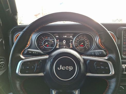 Used 2023 Jeep Gladiator Mojave w/ LED Lighting Group image 17