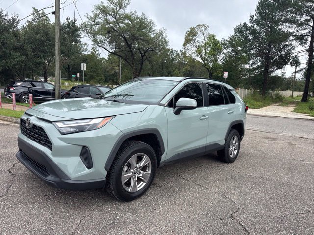 Used 2022 Toyota RAV4 XLE FWD image 7