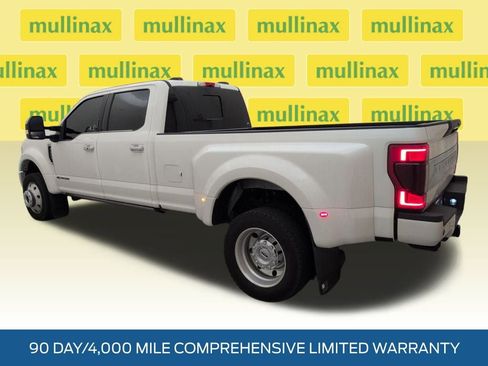 Certified 2022 Ford F450 Platinum w/ FX4 Off-Road Package image 9
