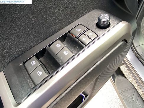 Used 2023 Toyota Tacoma Limited image 22