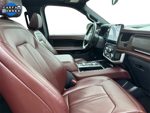 Used 2024 Ford Expedition Limited image 15