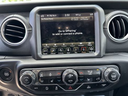 Used 2021 Jeep Gladiator Overland w/ Popular Equipment Package image 29