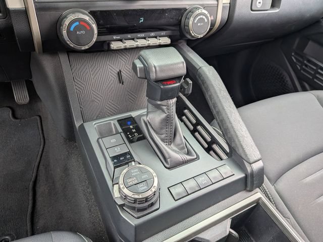 Used 2024 Toyota Tacoma TRD Off-Road AWD/4WD image 20