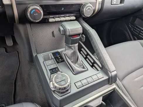 Used 2024 Toyota Tacoma TRD Off-Road AWD/4WD image 20