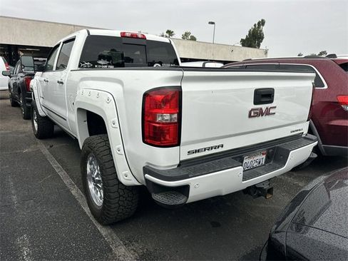 Used 2015 GMC Sierra 2500 Denali w/ Duramax Plus Package image 3