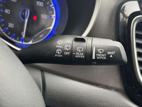 Used 2020 Chrysler Pacifica Touring-L image 23