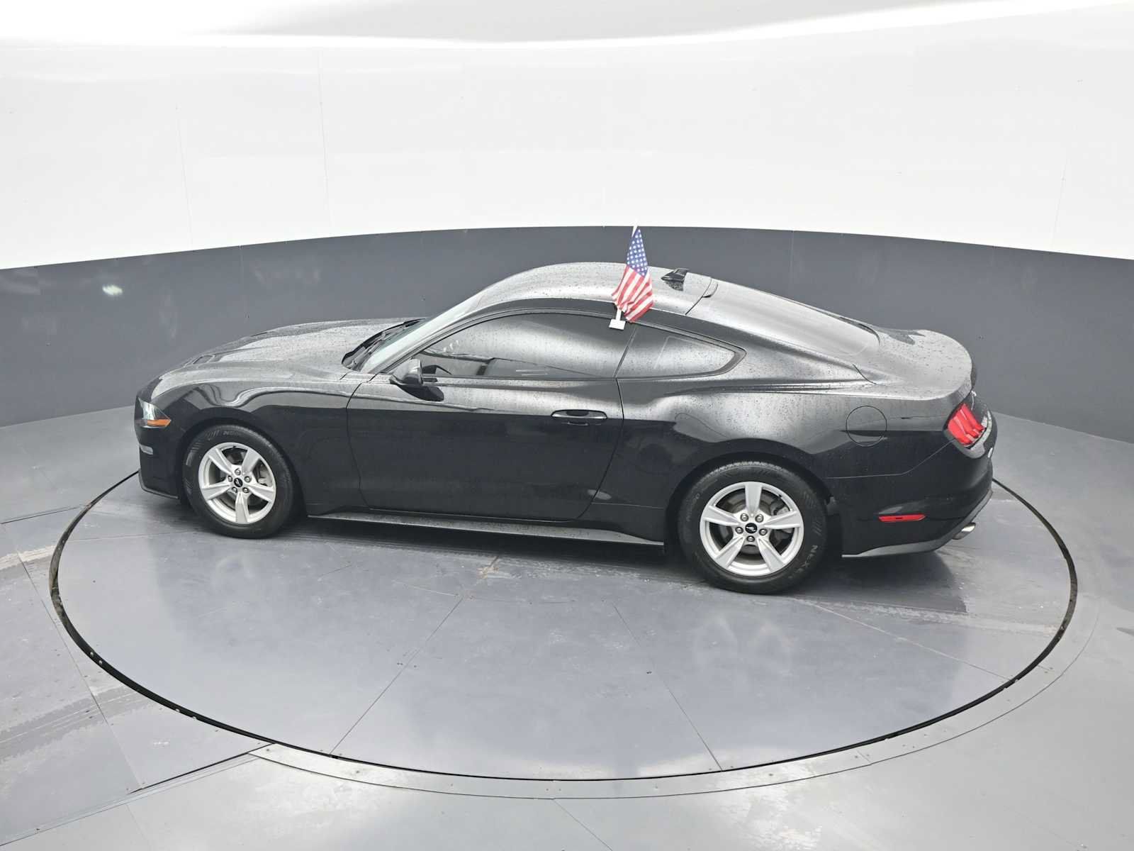 Used 2020 Ford Mustang Coupe RWD image 26