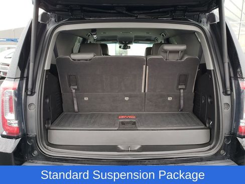 Used 2017 GMC Yukon SLE w/ SLE Value Package image 8