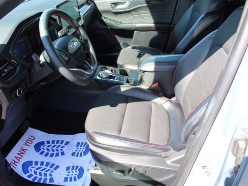 Used 2025 Ford Escape ST-Line w/ Tech Pack #1 AWD/4WD image 14