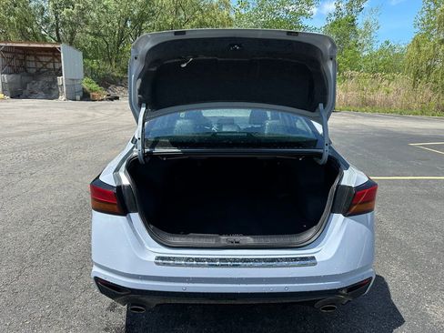 Used 2023 Nissan Altima 2.5 SR FWD image 16
