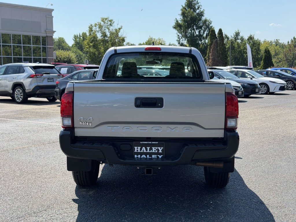 Used 2018 Toyota Tacoma SR AWD/4WD image 20