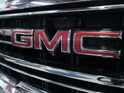 Used 2021 GMC Yukon SLT w/ SLT Premium Package image 36