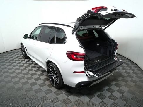 Used 2022 BMW X5 M50i w/ Executive Package image 33